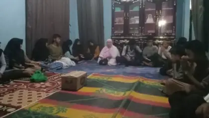 membaca Alquran setiap hari