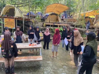Outing Class MA Alkhairaat Pusat