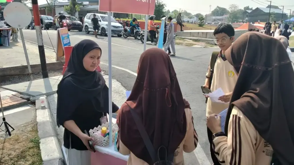 Siswa MA Alkhairaat Pusat