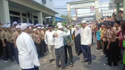 Ketua Utama Alkhairaat Habib Alwi